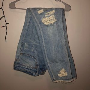 Distressed Mom Jeans!